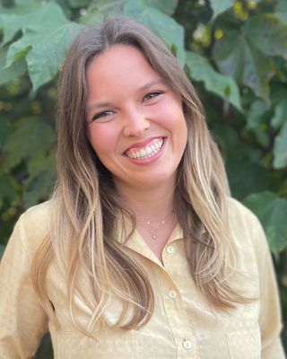 Photo of Danielle Crandall, Marriage & Family Therapist Associate, MA