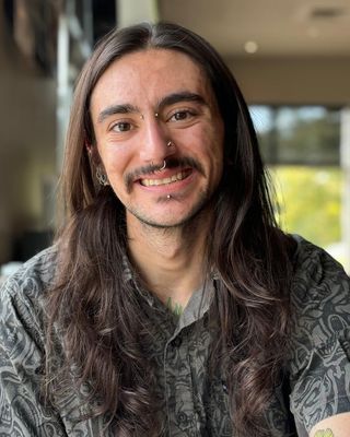 Photo of Joey Guarnaccia, Pre-Licensed Professional, CICSW, MSW