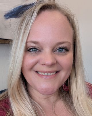 Photo of Chelsea Hamilton, Marriage & Family Therapist Associate, LAMFT, MT-BC