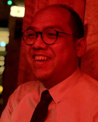 Photo of Dickie Mok, Counsellor in Central, Hong Kong