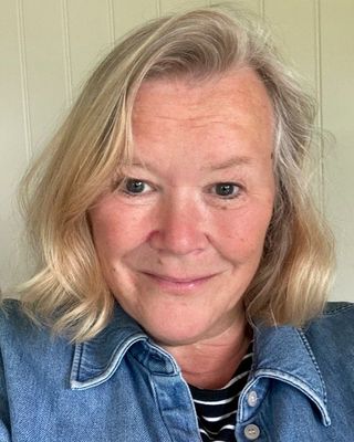 Photo of Anna Disley, Counsellor, MBACP Accred