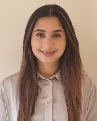 Photo of Kinza Janjua, PsychD, HCPC - Clin. Psych., Psychologist