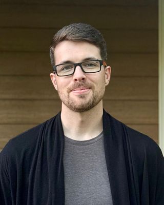 Photo of Andrew Vincent, Registered Psychotherapist (Qualifying), MA