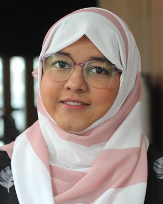 Photo of Ummehani Rehmani, Registered Psychotherapist (Qualifying), MSc, BSc
