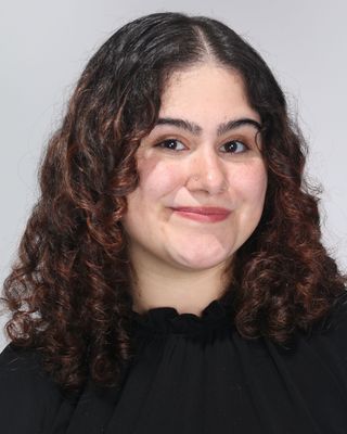 Photo of Andrea Fernandez, Pre-Licensed Professional