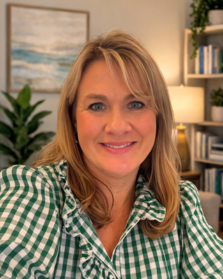 Photo of Alicia Mirabelli, Clinical Social Work/Therapist, LCSW