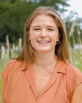 Photo of Anna Compton, Registered Mental Health Counselor Intern, MA, RMHCI