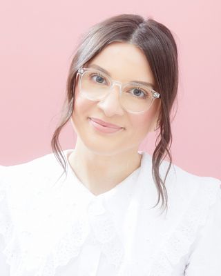 Photo of Olena Chechel, Registered Psychotherapist in M4T, ON