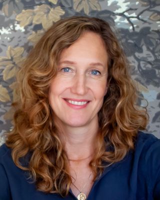 Photo of Lesley Pereira, Pre-Licensed Professional, MPH