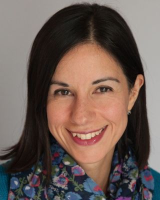 Photo of Mimi Fakhri, MSc, MBABCP, Psychotherapist