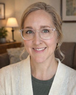 Photo of Lindsay Politowicz, Counselor, MA, LLC