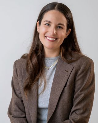 Photo of Emily McLellan, Registered Psychotherapist (Qualifying)