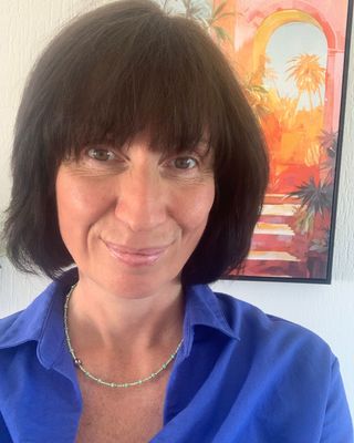 Photo of Lynne Morrison, Counsellor, MBACP