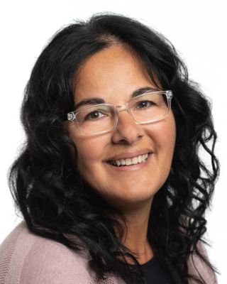 Photo of Leah Prosser, Licensed Counselling Therapist - Candidate, RNBN, MEd, LCT-C