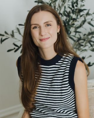 Photo of Ashley McKenzie, Registered Psychotherapist, MA, RP