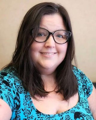 Photo of Ophelia Ravenia, Clinical Social Work/Therapist, LCSW, MSW