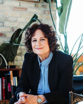 Photo of Susan Eve-Lynn Leventhal, Registered Social Worker, MSW RSW