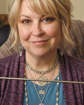 Photo of Cynthia Djengue, Clinical Social Work/Therapist, MSSW, LISW, LCSW