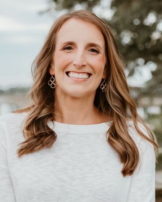Photo of Laura Pirrotta, Clinical Social Work/Therapist