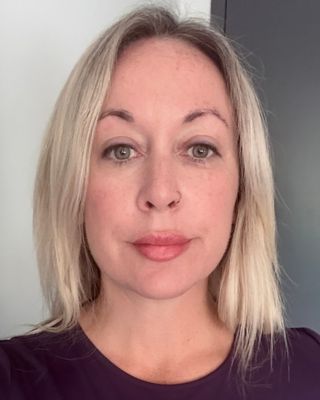 Photo of Nicole Baldwin, Pre-Licensed Professional, BA, BSW, RSW, MA, Intern