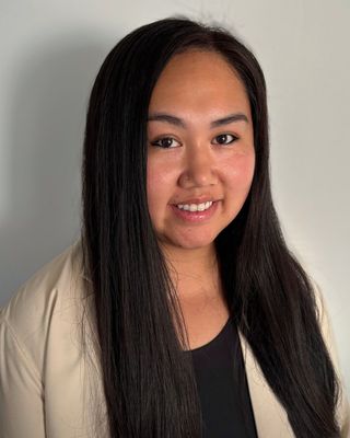 Photo of Yna Roa, Pre-Licensed Professional, MMFT, AMFT