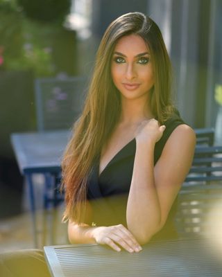 Photo of Vrinda Nadkarni, Psychiatric Nurse Practitioner, FNP, PMHNP
