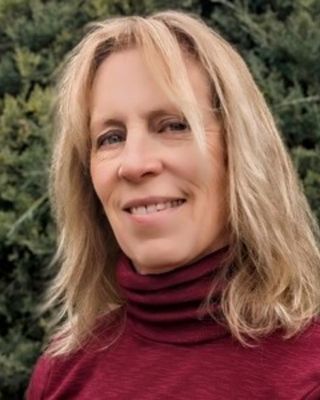 Photo of Elizabeth Willard, Clinical Social Work/Therapist