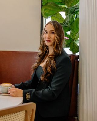 Photo of Danielle Billard - Danielle Billard - Everest Therapeutics, Clinical Social Work/Therapist, MSW, RSW
