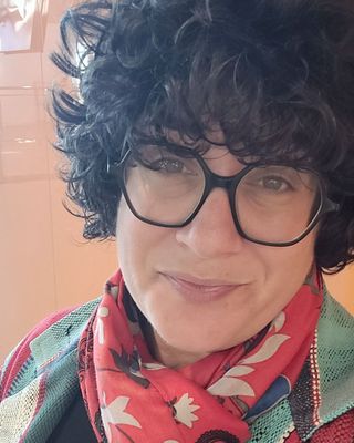 Photo of Frankie Talon Rose, Registered Psychotherapist (Qualifying), BA, BSW, GIT Dip