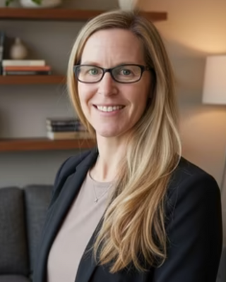 Photo of Dina Huth, Licensed Professional Counselor, LPC