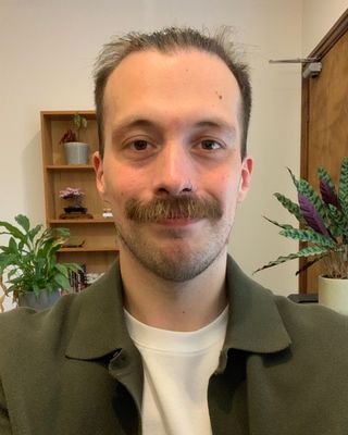 Photo of James Muddle, Psychotherapist, MSc, MBACP