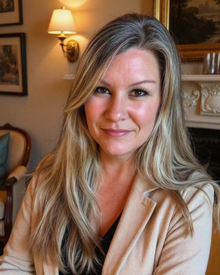 Headshot of Trish Filliman, APRN, PMHNP-BC
