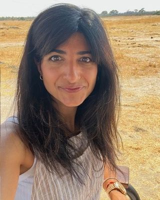 Photo of Sarah Alvi, Marriage & Family Therapist, LMFT