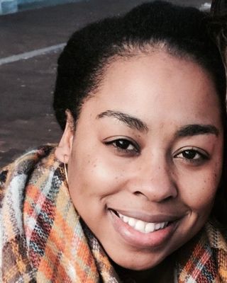 Photo of Teyonda Hall, Clinical Social Work/Therapist, MSW, LCSW