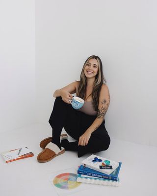 Photo of Kristen Albano, Registered Psychotherapist, BSc, MACP