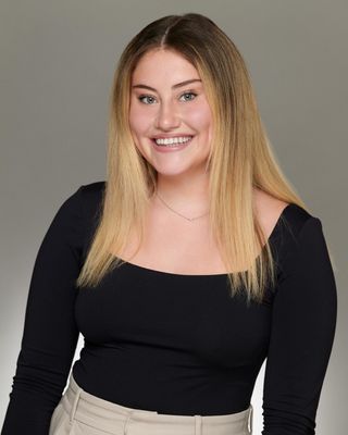 Photo of Emma Curtin, Pre-Licensed Professional, MA, MHC-LP