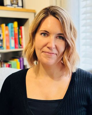 Photo of Nicole Paterson, Psychotherapist, MA, MUKCP