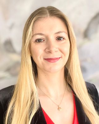 Photo of Dr Lucy Rymer, Psychologist, DCounsPsych, HCPC - Couns. Psych.
