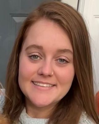 Photo of Emma Holmes, Pre-Licensed Professional, LMSW, CTP