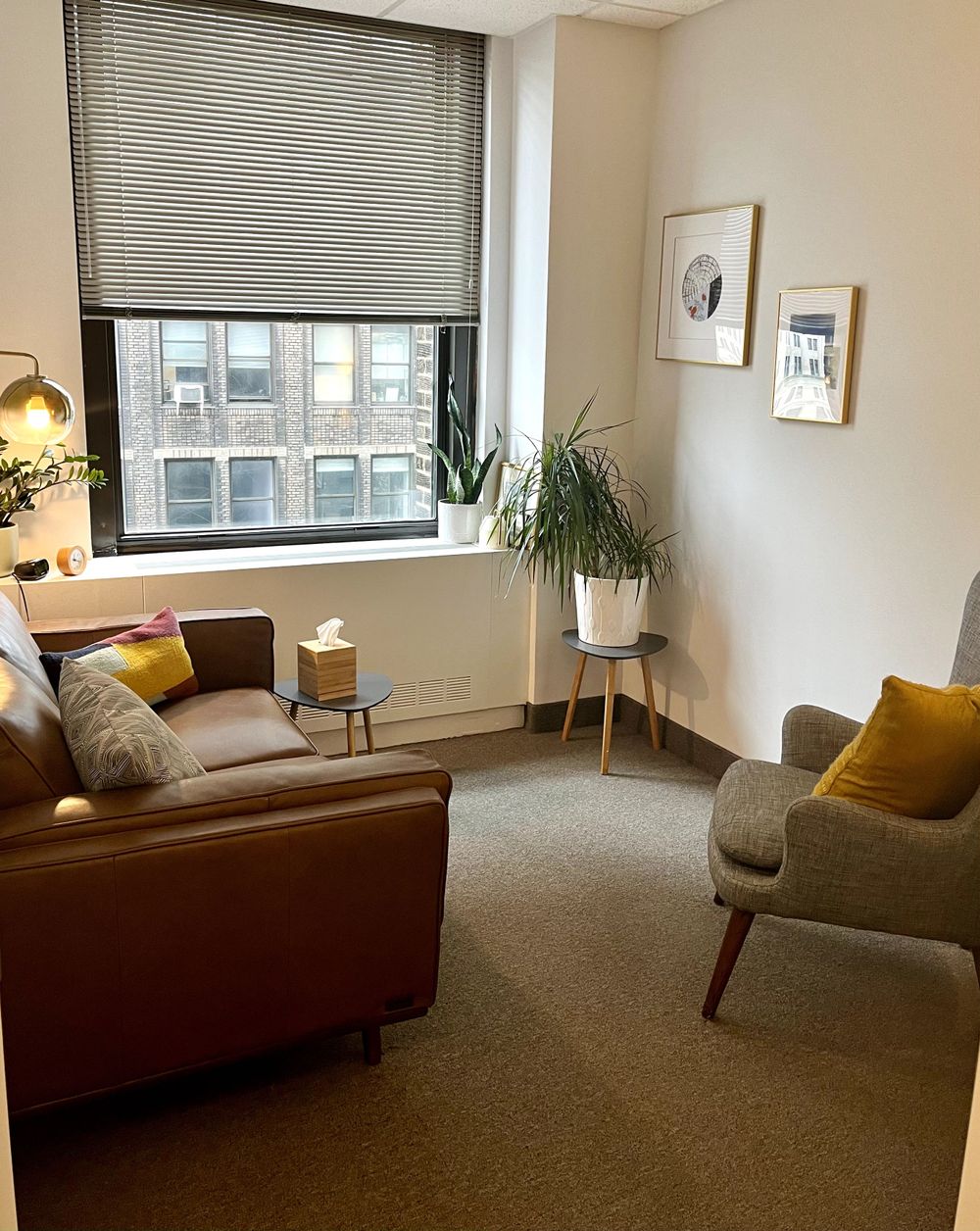 My comfortable and calming office right on Court Street in Brooklyn Heights - near almost every train!