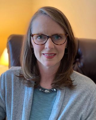 Photo of Dr. Holly Deemer, Psychologist, PhD