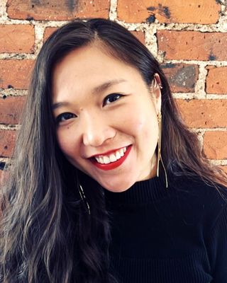 Photo of Lin Chen, Clinical Social Work/Therapist, LCSW, EMDR