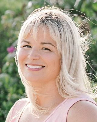 Photo of Jenn Pratt, Clinical Social Work/Therapist, LCSW, OTR/L