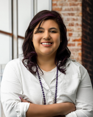 Photo of Maria D Munoz, Marriage & Family Therapist, LMFT