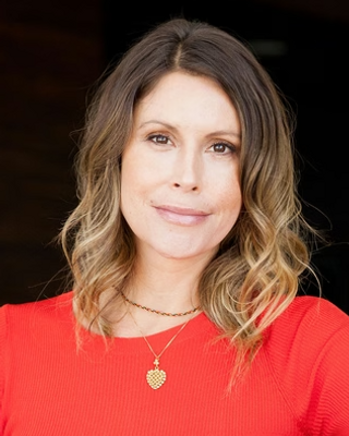Photo of Allison Konovalova, Marriage & Family Therapist, LMFT