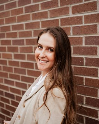 Photo of Annie Kerns, Pre-Licensed Professional, CSW-I, SSW