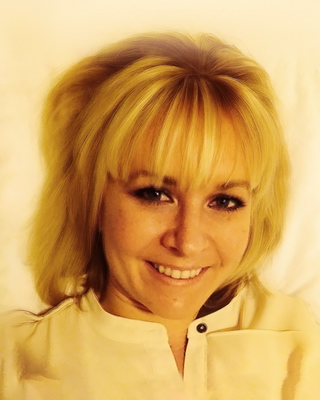 Photo of Emily Lewis, Marriage & Family Therapist, LMFT