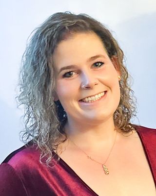 Photo of Erin Drakes, LCSW, Clinical Social Work/Therapist
