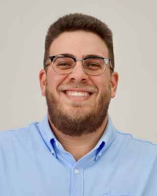 Photo of Alex Toundjian, Registered Psychotherapist (Qualifying), M Ed