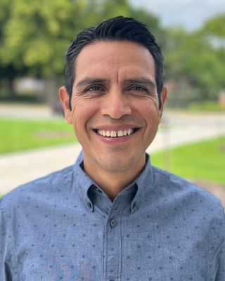 Photo of Jorge Bonilla, Counselor in Illinois